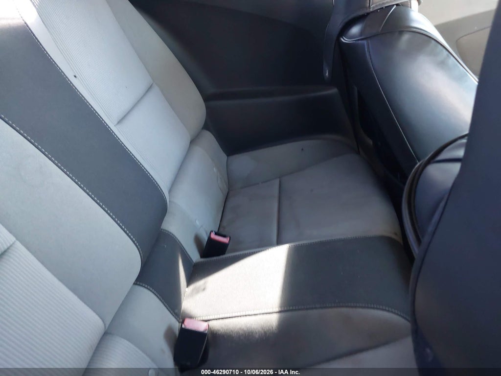 2010 Chevrolet Camaro 1LT photo 8