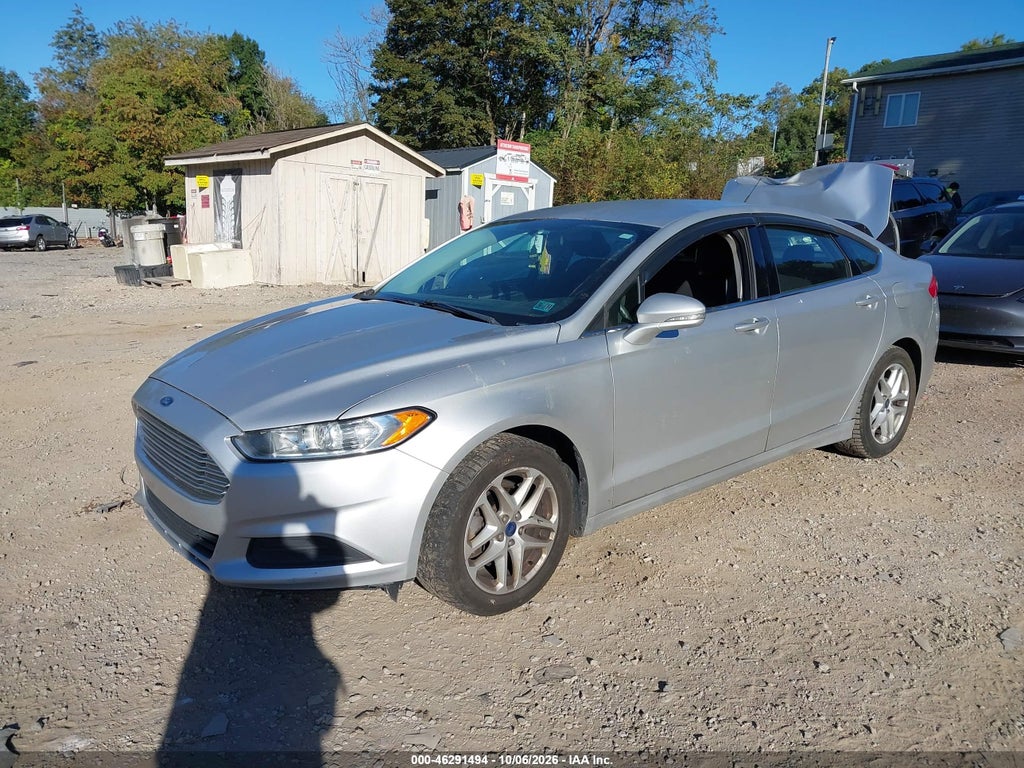 2015 Ford Fusion SE photo 2