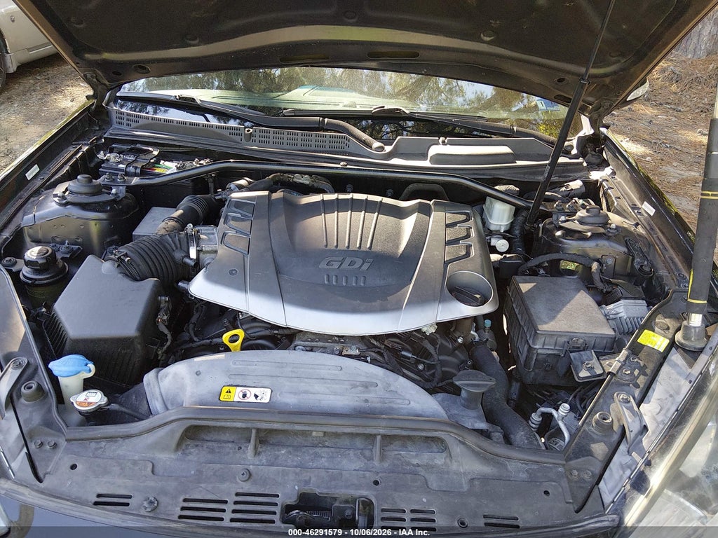 2013 Hyundai Genesis 3.8 Grand Touring photo 10