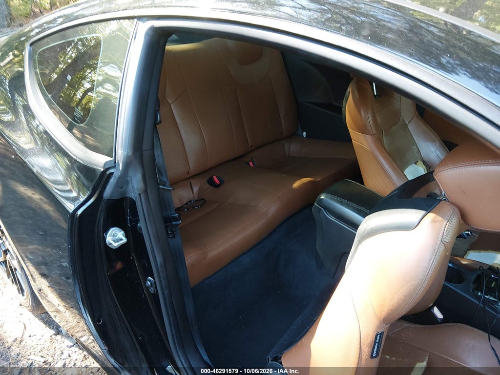 2013 Hyundai Genesis 3.8 Grand Touring photo 8