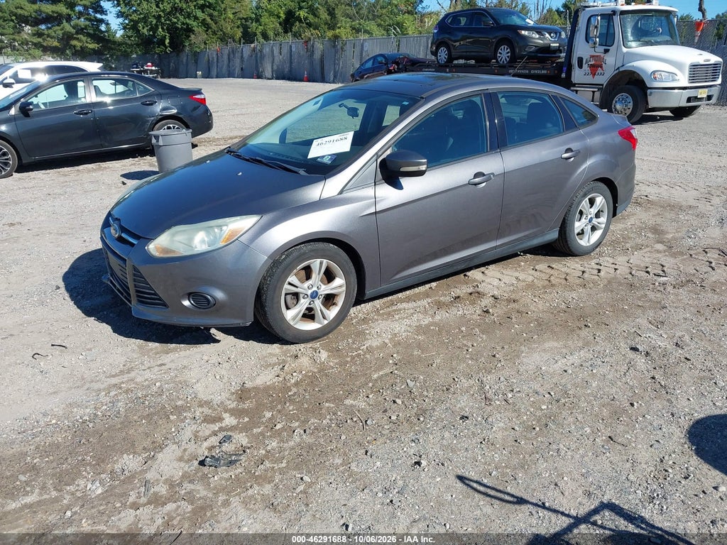2014 Ford Focus SE photo 2