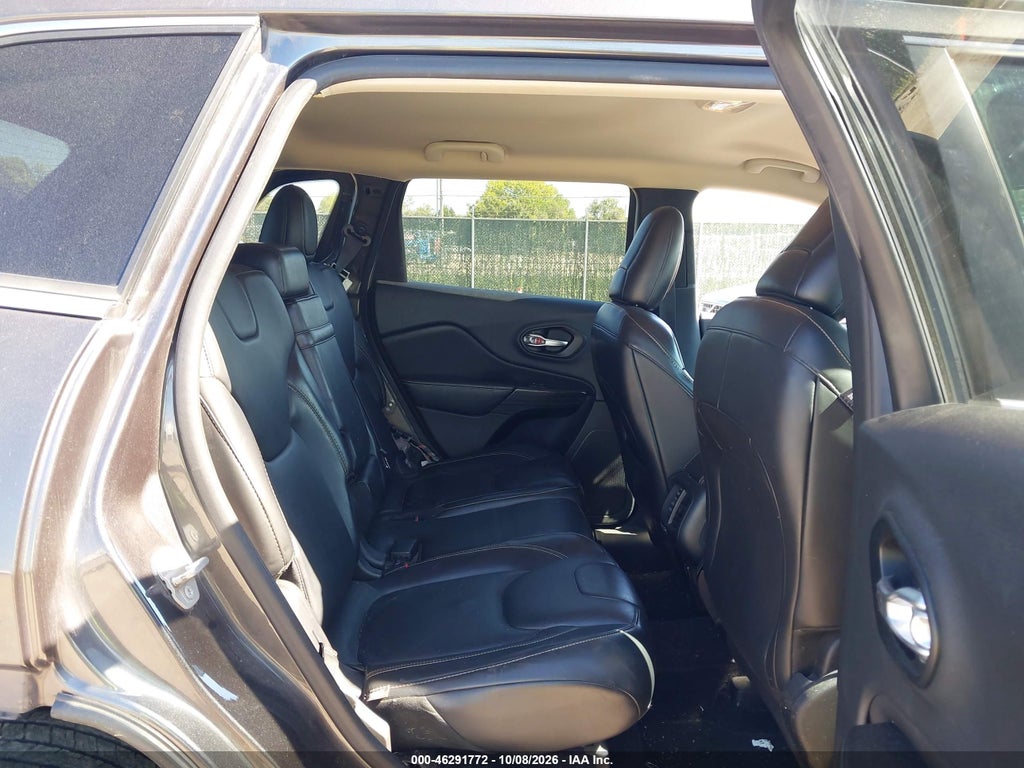 2016 Jeep Cherokee Limited photo 8