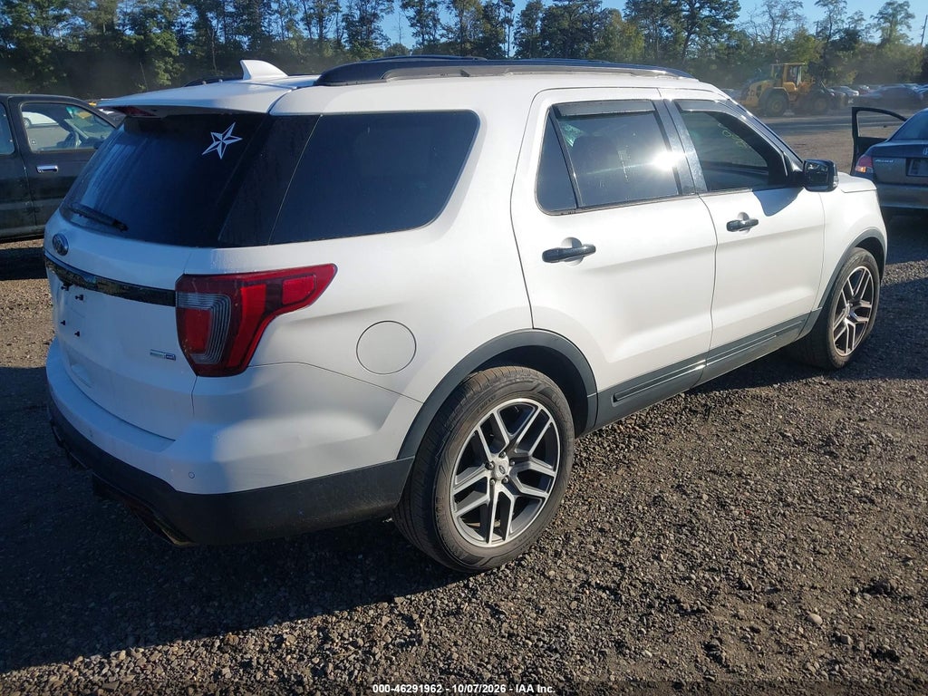 2016 Ford Explorer Sport photo 4