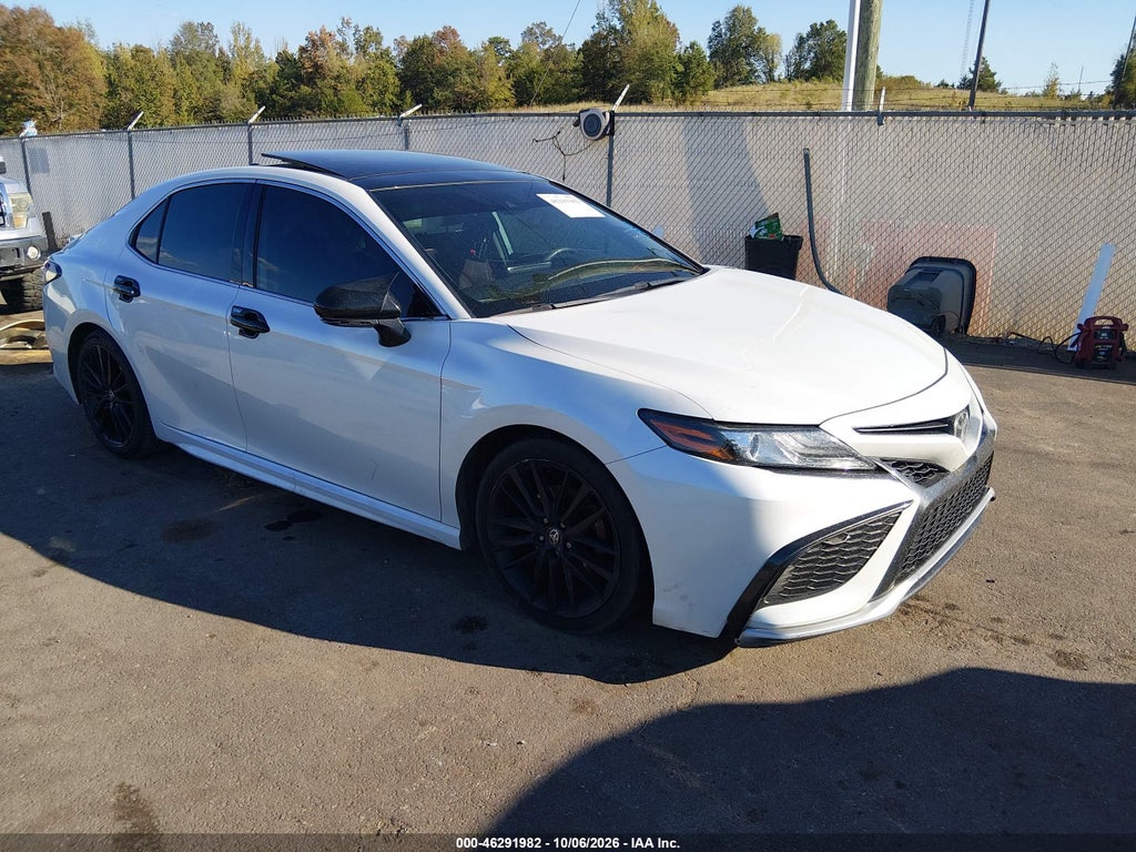 TOYOTA CAMRY 2021