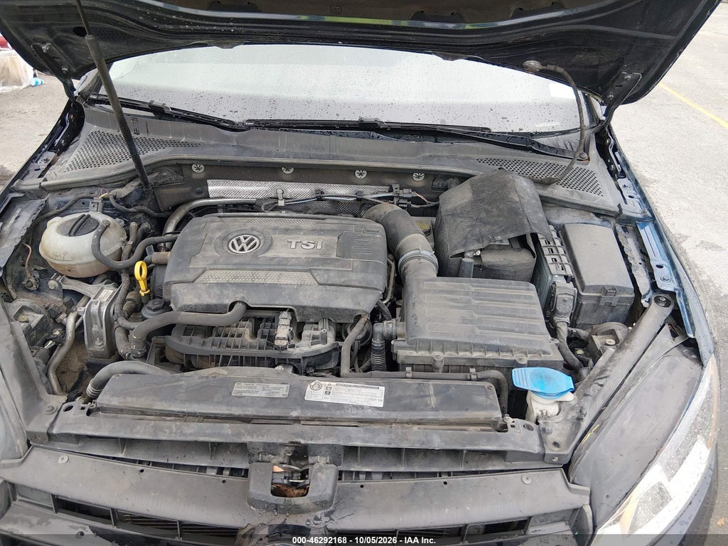 2017 Volkswagen Golf TSI S 4-Door/TSI SE 4-Door/TSI SEL 4-Door/TSI Wolfsburg Edition 4-Door photo 10
