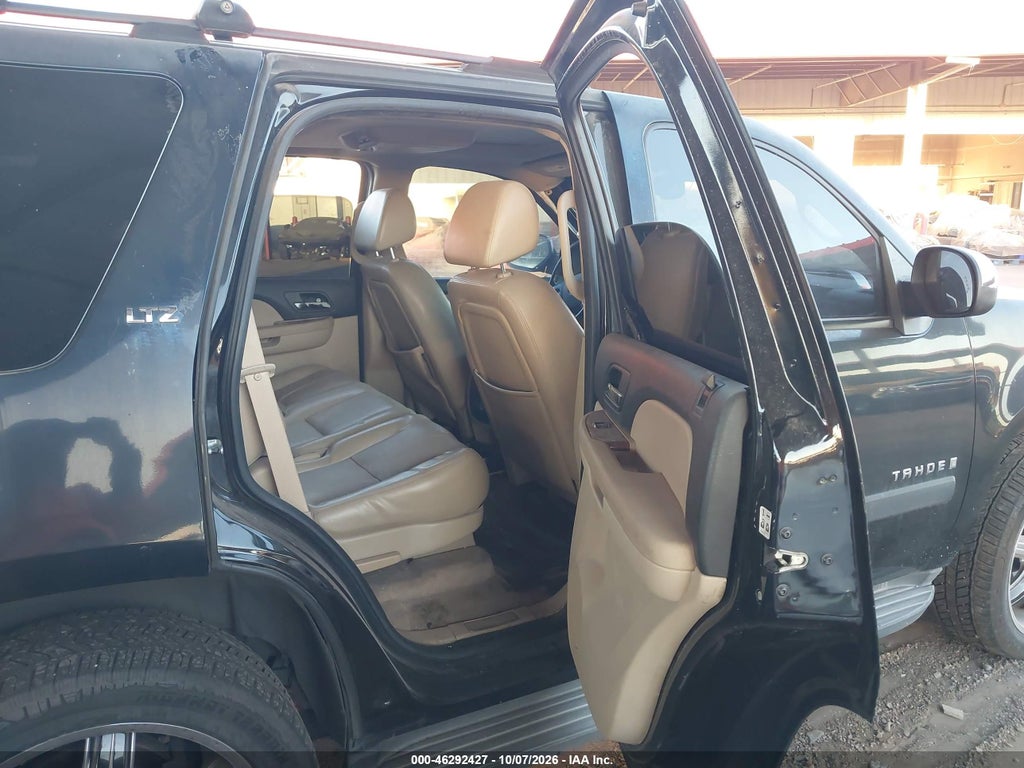 2007 Chevrolet Tahoe LTZ photo 8