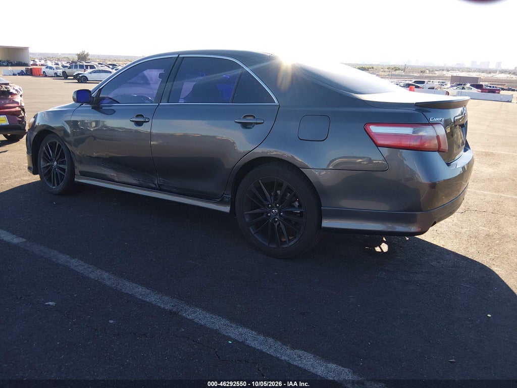 2007 Toyota Camry SE V6 photo 3