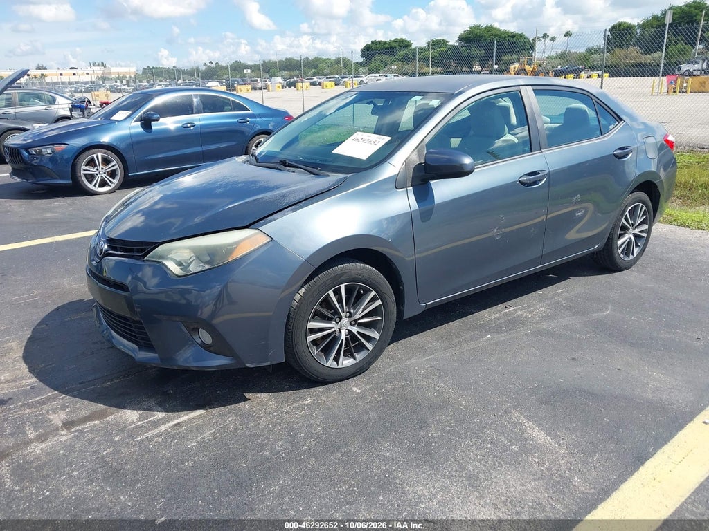 2016 Toyota Corolla LE Plus photo 2