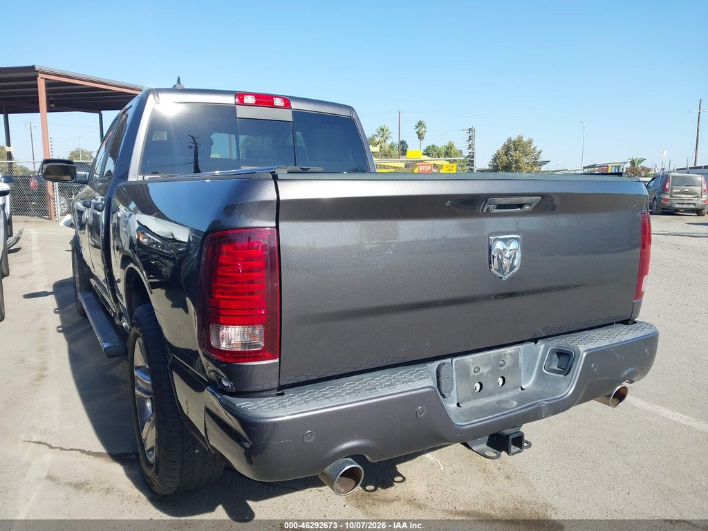2015 Ram 1500 Sport photo 3