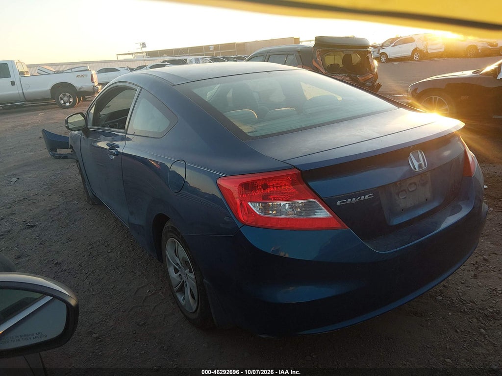 2013 Honda Civic LX photo 3