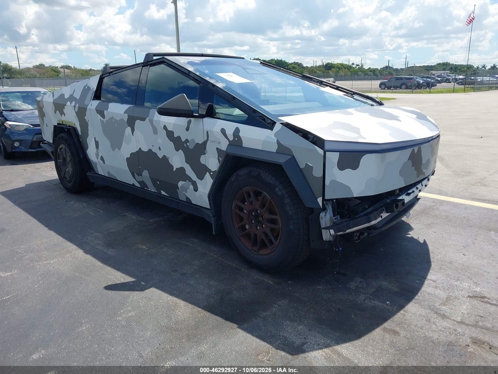 TESLA CYBERTRUCK 2024