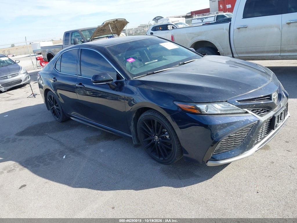 TOYOTA CAMRY 2021