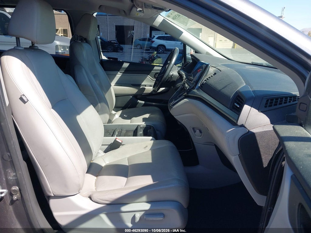 2018 Honda Odyssey EX-L photo 5