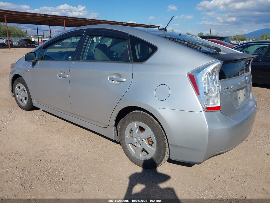 2011 Toyota Prius TWO photo 3