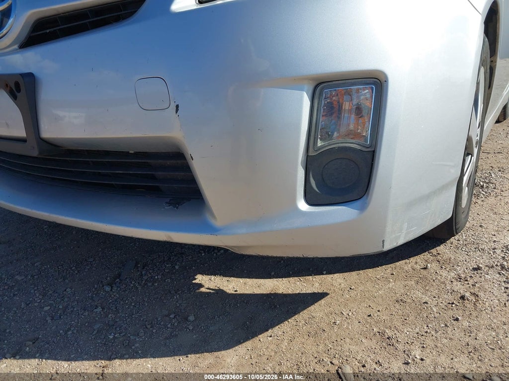 2011 Toyota Prius TWO photo 6