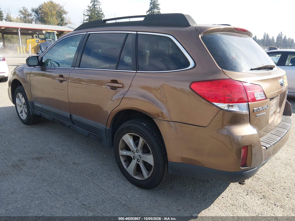 2013 Subaru Outback 2.5I Premium photo 3