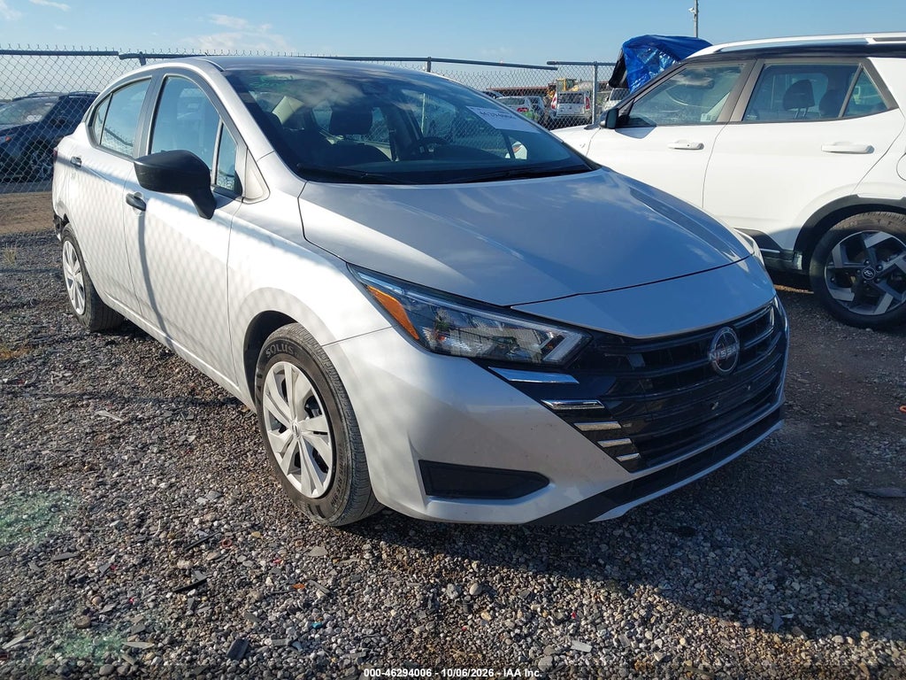 NISSAN VERSA 2025