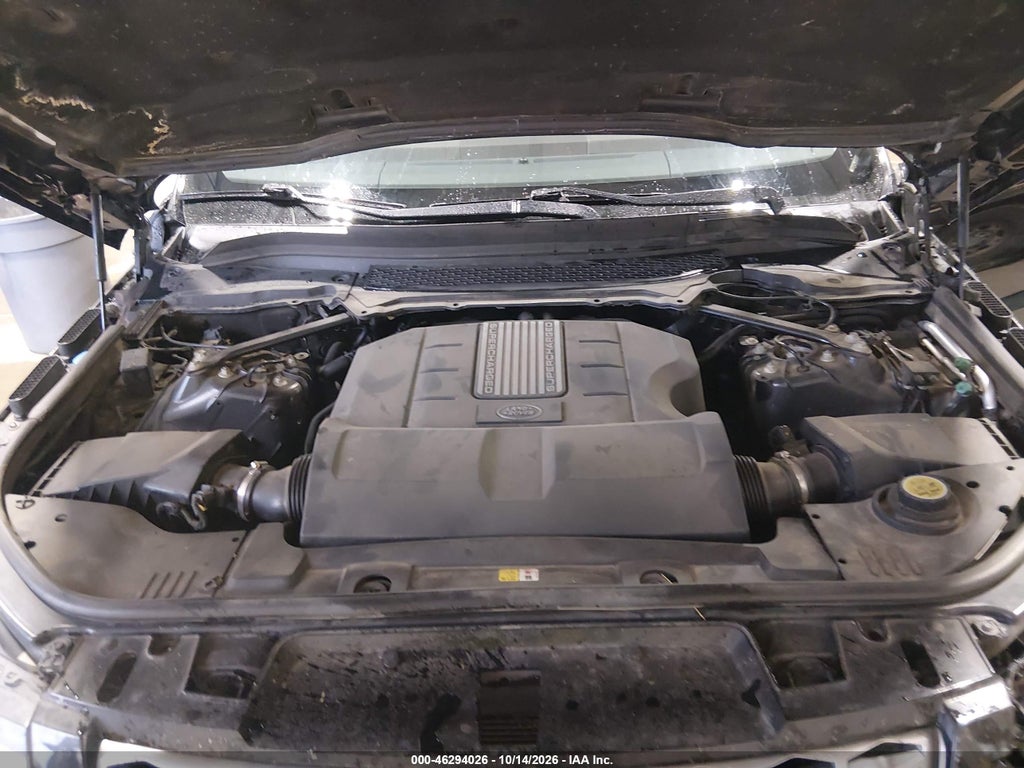 2015 Land Rover Range Rover Sport 3.0L V6 Supercharged HSE photo 10