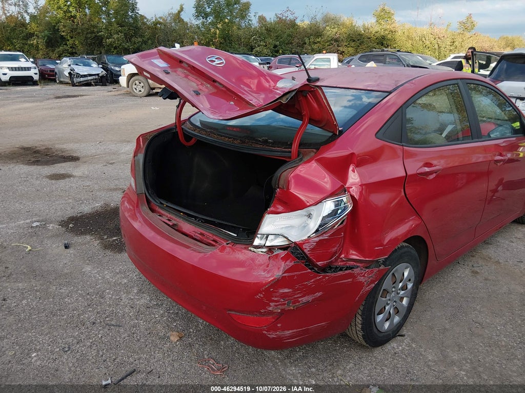 2017 Hyundai Accent SE photo 6