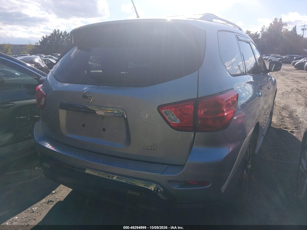 2017 Nissan Pathfinder S photo 4