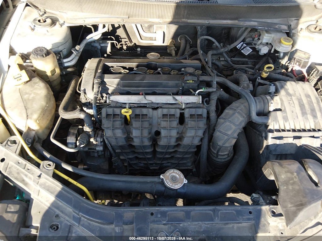 2010 Dodge Avenger SXT photo 10