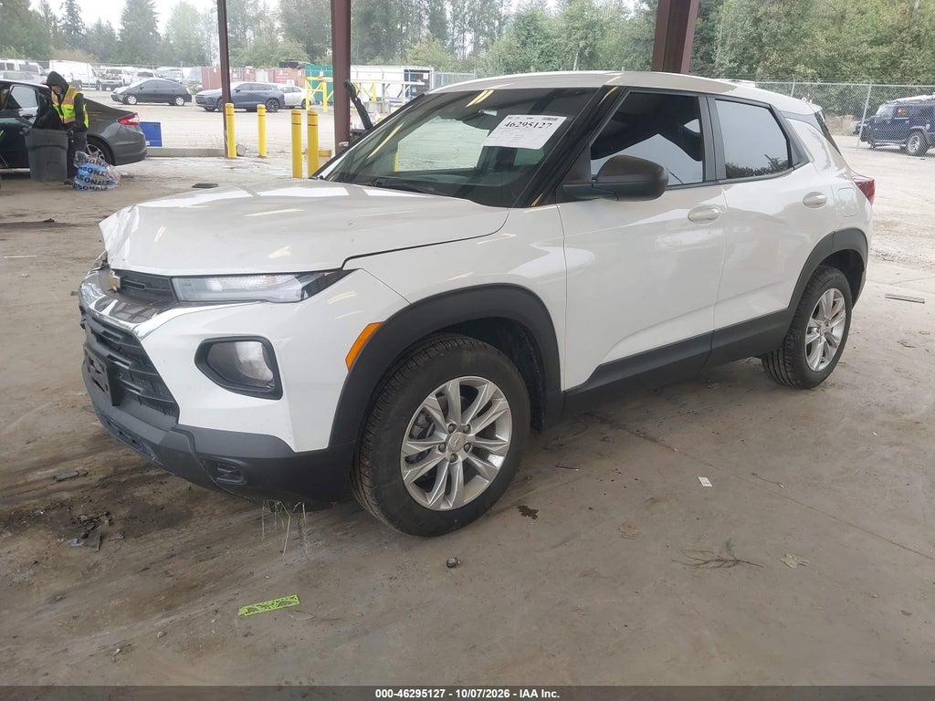 2021 Chevrolet Trailblazer FWD LS photo 2
