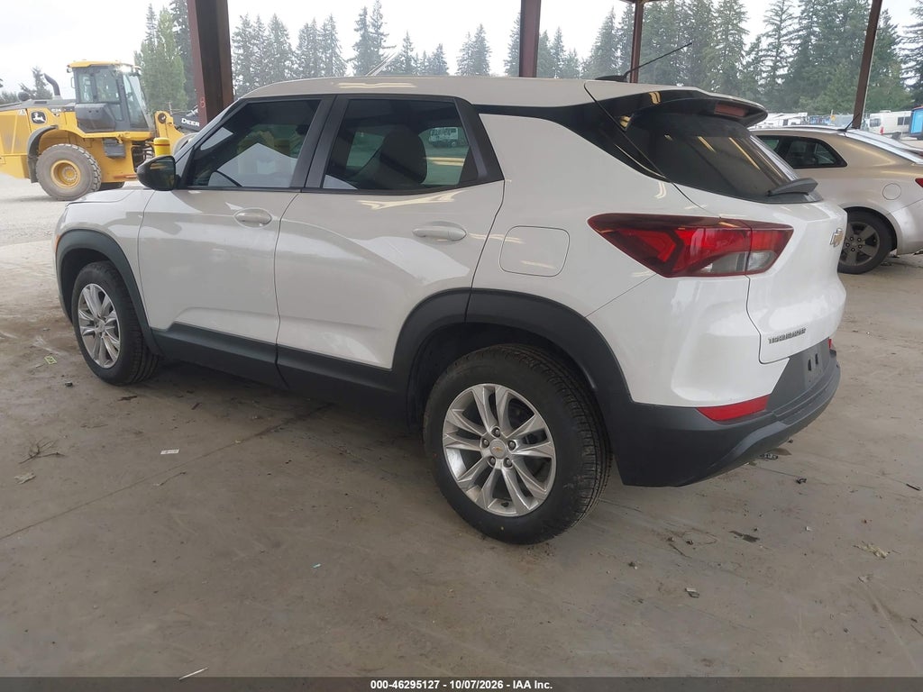 2021 Chevrolet Trailblazer FWD LS photo 3