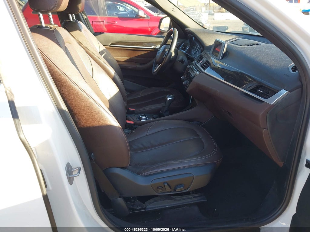 2017 BMW X1 XDRIVE28I photo 5