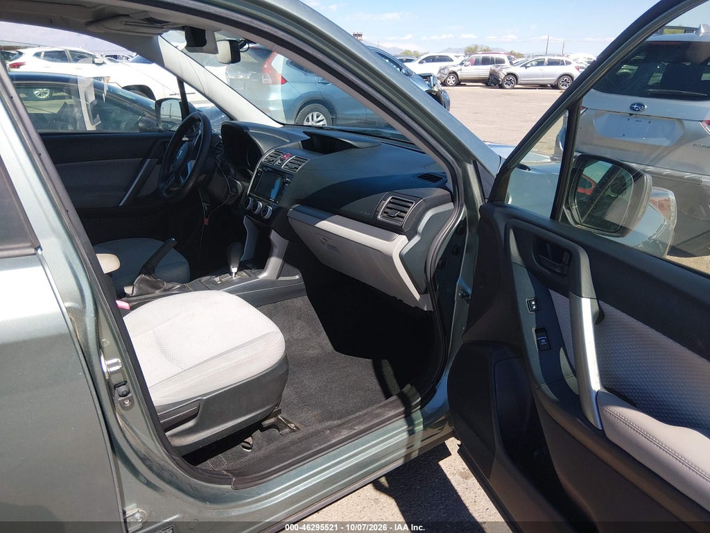 2017 Subaru Forester 2.5I Premium photo 5