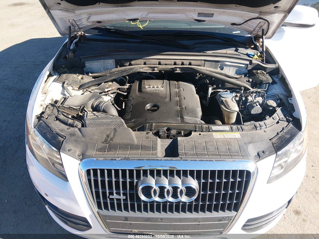 2012 Audi Q5 2.0T Premium photo 10