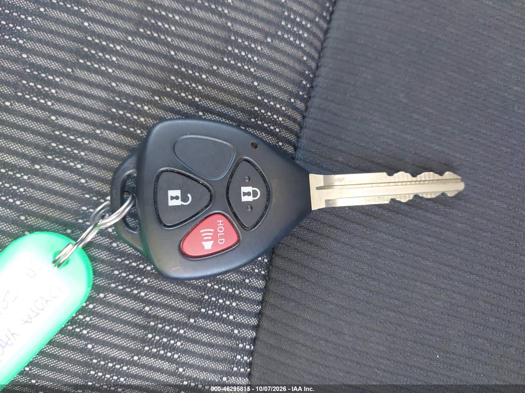 2015 Toyota Yaris LE photo 11