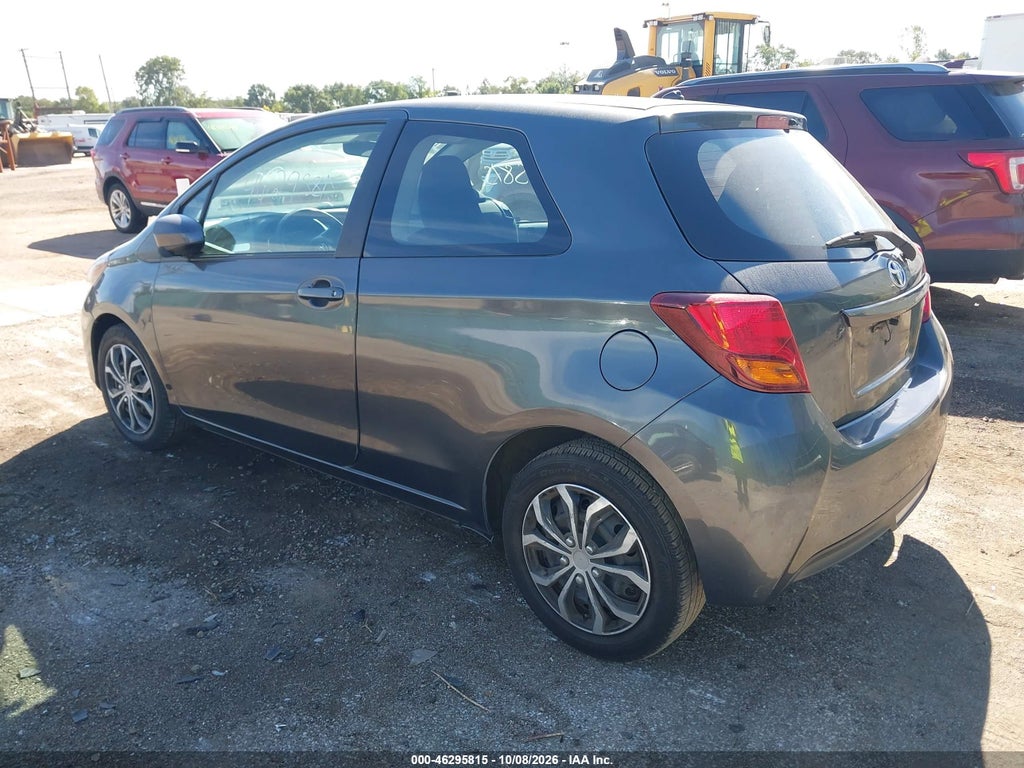 2015 Toyota Yaris LE photo 3