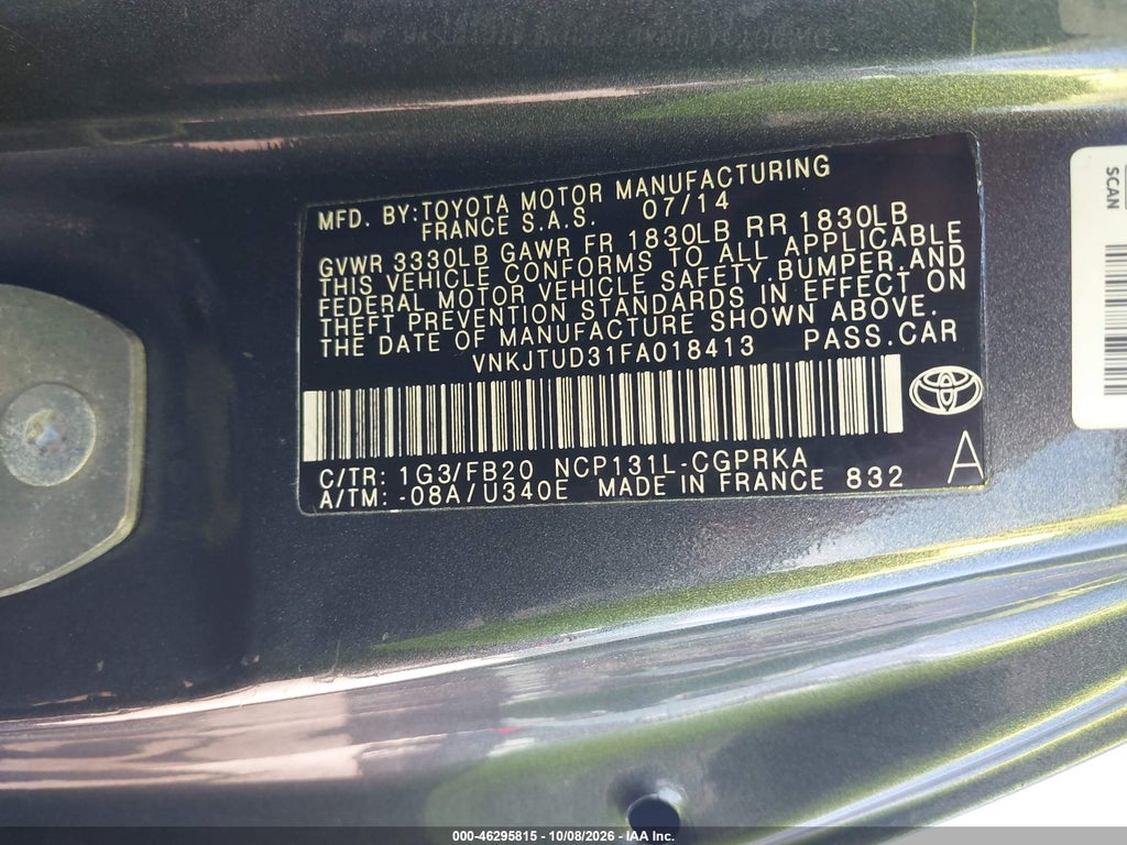 2015 Toyota Yaris LE photo 9