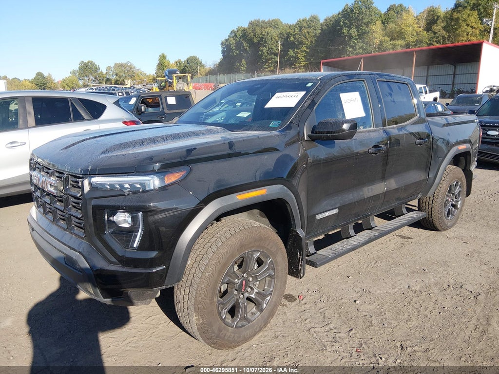 2025 GMC Canyon Elevation 4WD photo 2