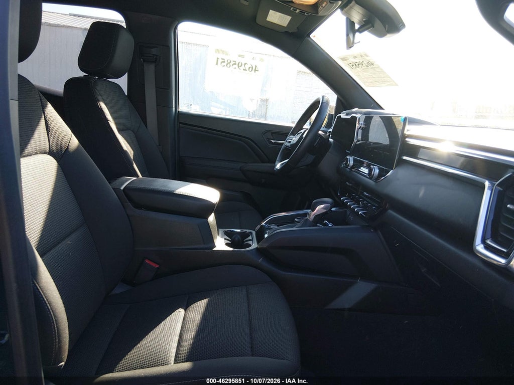 2025 GMC Canyon Elevation 4WD photo 5