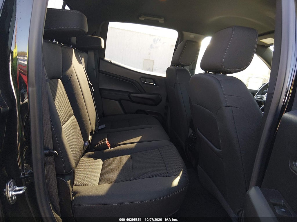 2025 GMC Canyon Elevation 4WD photo 8