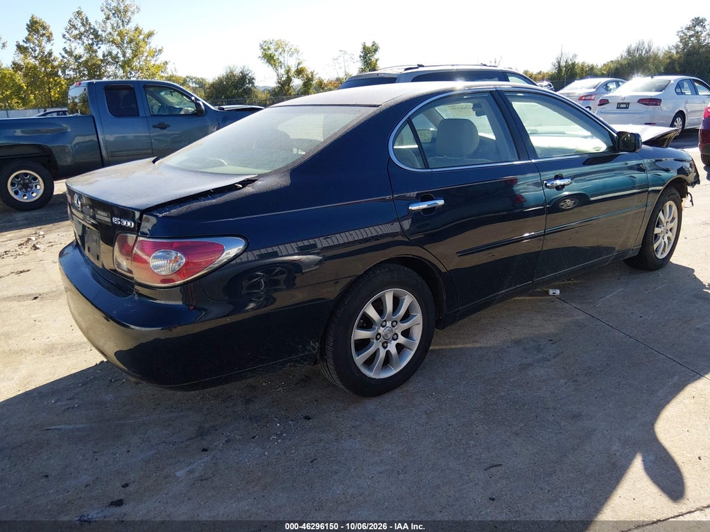 2002 Lexus ES 300 photo 4