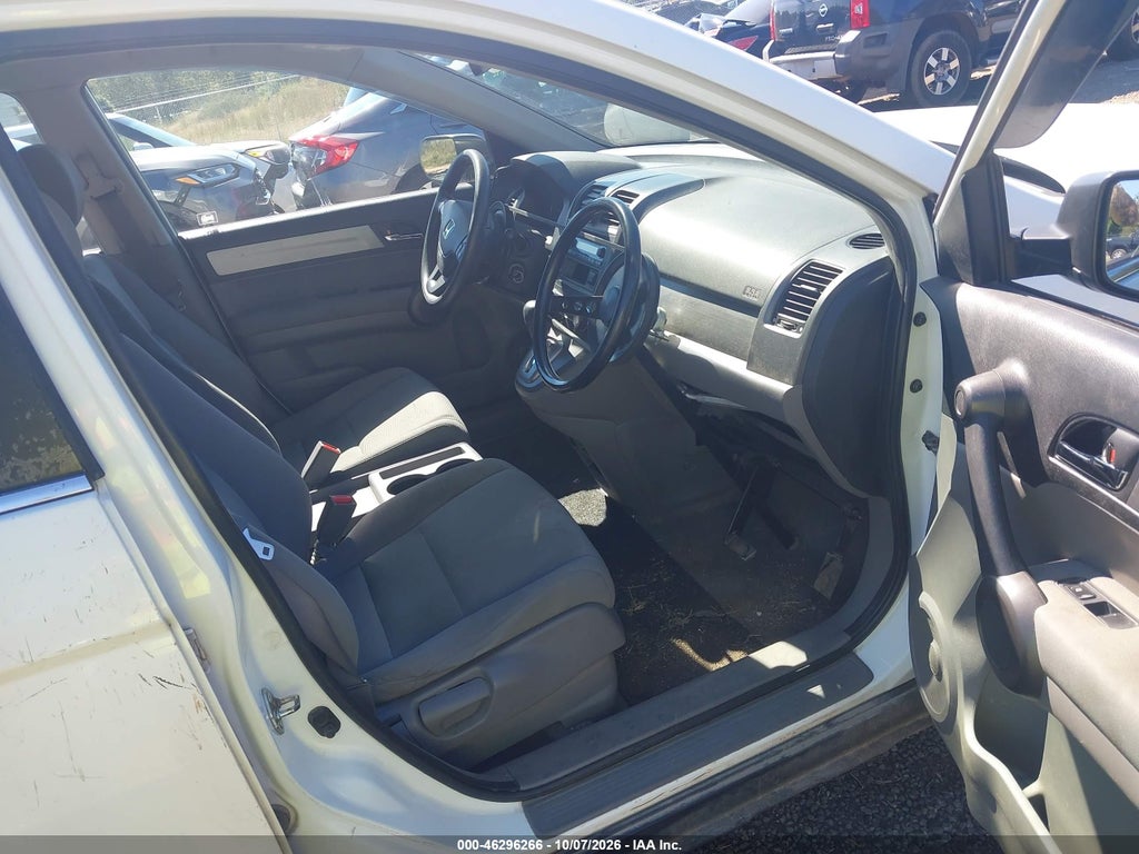 2011 Honda CR-V LX photo 5
