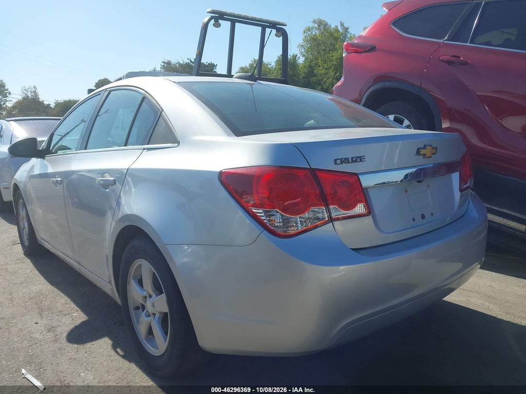 2016 Chevrolet Cruze Limited 1LT Auto photo 3