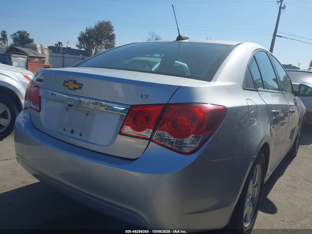 2016 Chevrolet Cruze Limited 1LT Auto photo 4