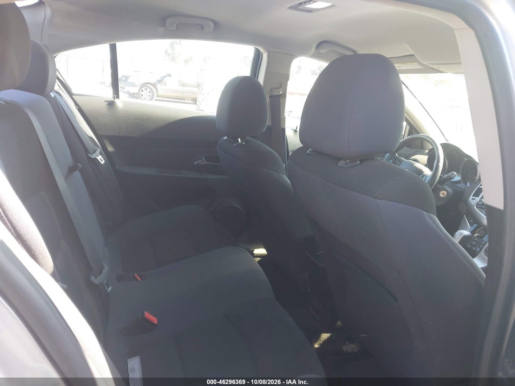 2016 Chevrolet Cruze Limited 1LT Auto photo 8