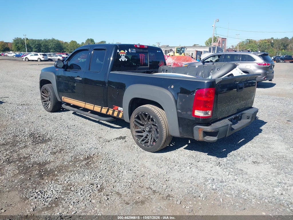 2013 GMC Sierra 1500 SLE photo 3