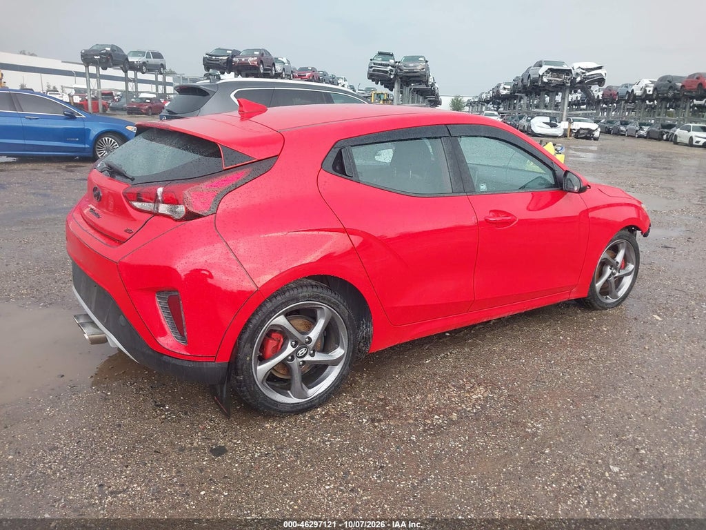 2019 Hyundai Veloster 2.0 photo 4