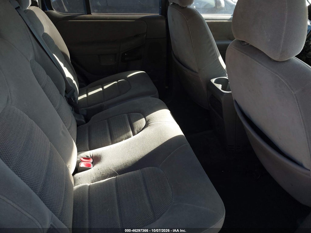 2005 Ford Explorer XLT/XLT Sport photo 8