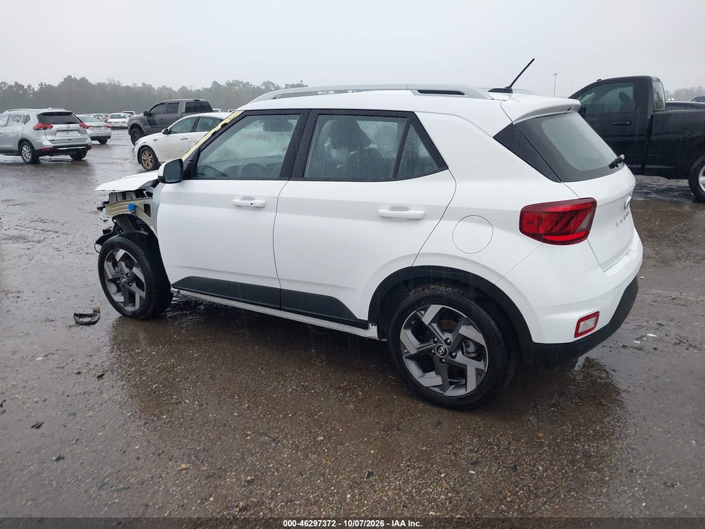 2026 Hyundai Venue SEL photo 3