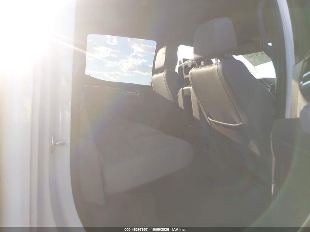 2026 GMC Sierra 1500 , Short Bed, Slt, RWD photo 8