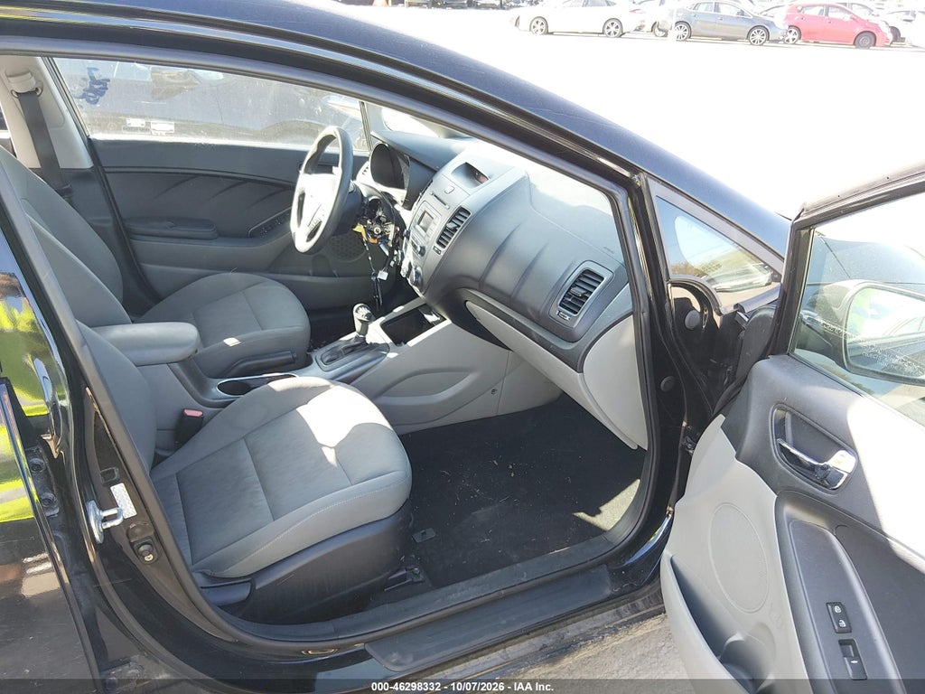 2016 Kia Forte LX photo 5