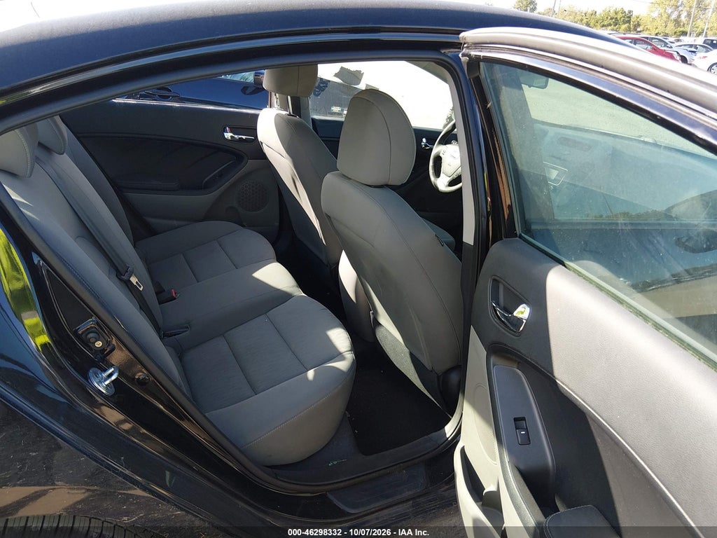 2016 Kia Forte LX photo 8
