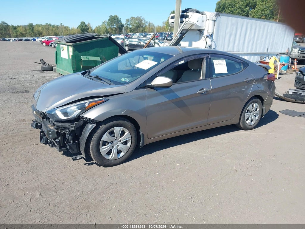 2016 Hyundai Elantra SE photo 2