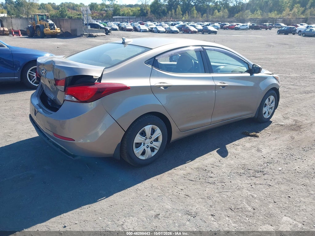 2016 Hyundai Elantra SE photo 4